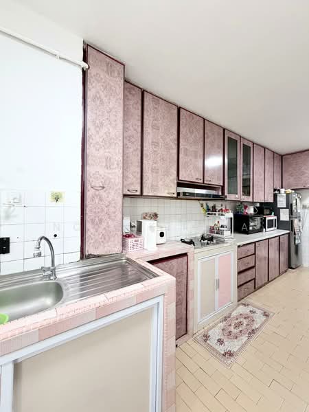 234 Tampines Street 21, 234 Tampines Street 21, 3 Bedrooms, 1,119 sqft, HDB Flat For Sale, by Nona Kirana, 500114996 - Kitchen - PropertyGuru.com.sg