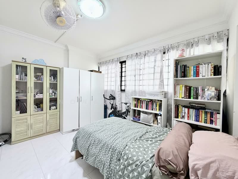 234 Tampines Street 21, 234 Tampines Street 21, 3 Bedrooms, 1,119 sqft, HDB Flat For Sale, by Nona Kirana, 500114996 - Bedroom - PropertyGuru.com.sg