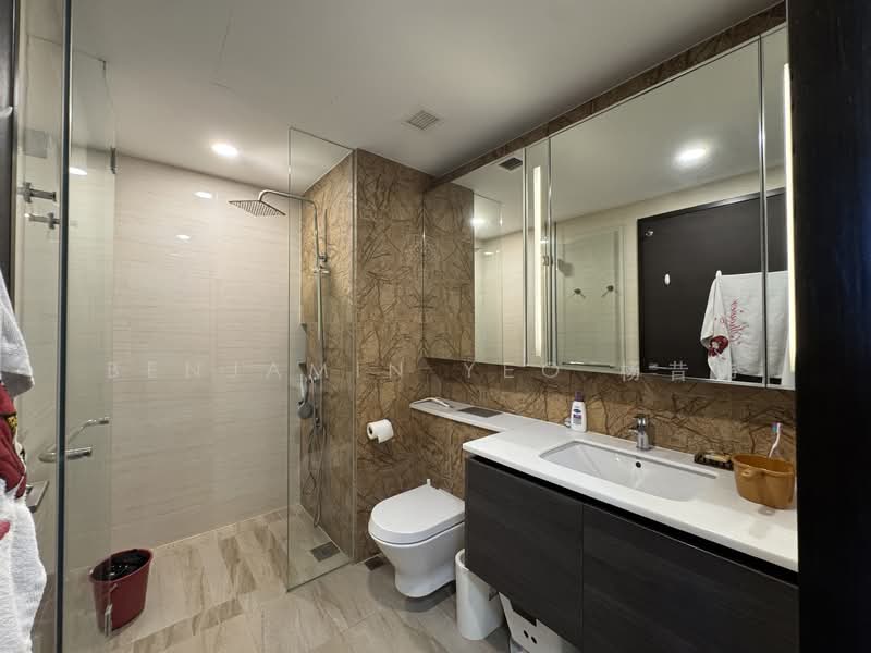 Sims Urban Oasis, 12 Sims Drive, 2 Bedrooms, 700 sqft, Condominium For Sale, by Benjamin Yeo 杨昔炜, 500114998 - Bathroom - PropertyGuru.com.sg