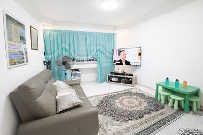 For Sale - 729 Woodlands Circle