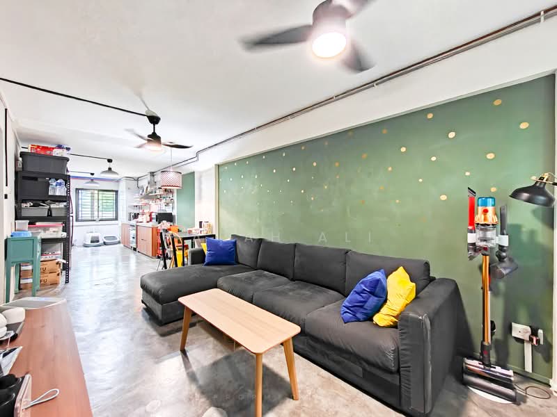 419 Ang Mo Kio Avenue 10, 419 Ang Mo Kio Avenue 10, 2 Bedrooms, 797 sqft, HDB Flat For Sale, by Farah Ali, 500115004 - Living Room - PropertyGuru.com.sg