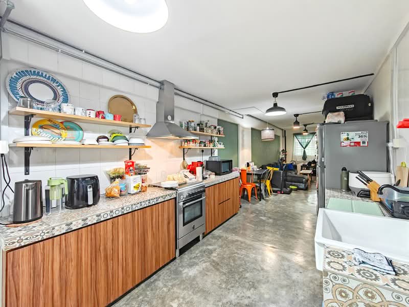 419 Ang Mo Kio Avenue 10, 419 Ang Mo Kio Avenue 10, 2 Bedrooms, 797 sqft, HDB Flat For Sale, by Farah Ali, 500115004 - Kitchen - PropertyGuru.com.sg