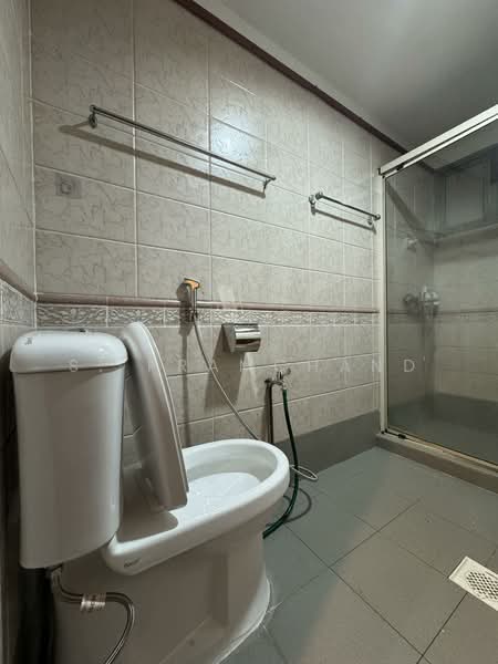 Parc Vista, 450 Corporation Road, Room Rental, 140 sqft, Condominium For Rent, by S. Pramchand, 500115007 - Bathroom - PropertyGuru.com.sg