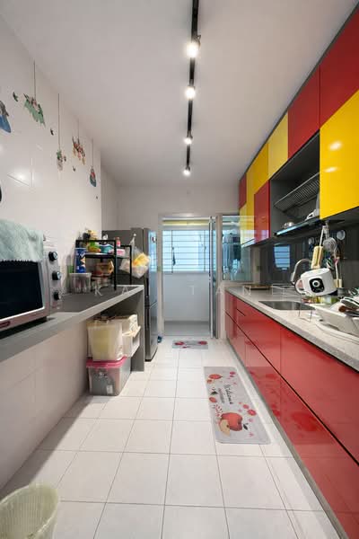 331A Anchorvale Street, 331A Anchorvale Street, 3 Bedrooms, 1,001 sqft, HDB Flat For Rent, by Kai Tan, 500115009 - Kitchen - PropertyGuru.com.sg