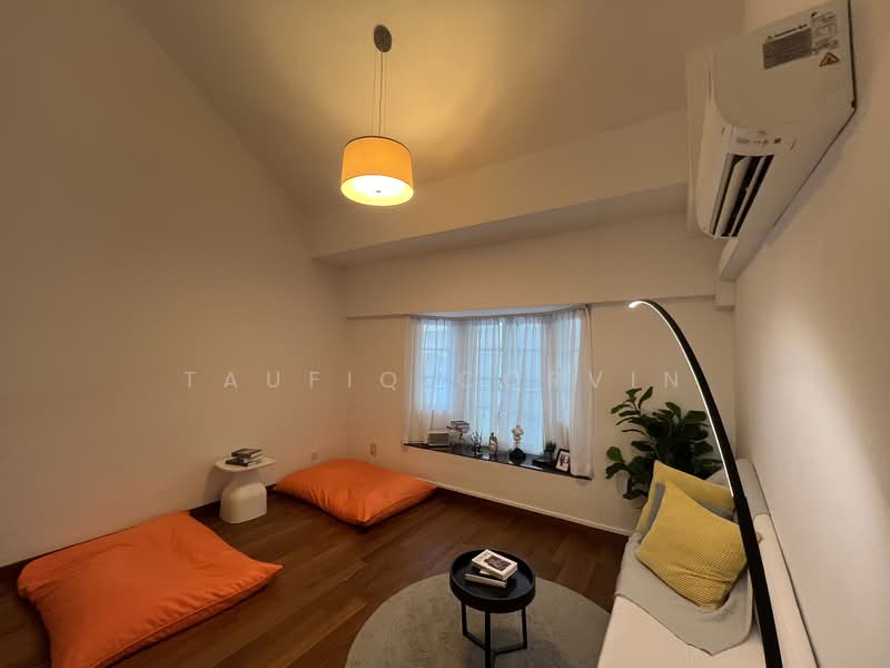 Gentle Villas, , 5 Bedrooms, 4,500 sqft, Detached House For Sale, by Taufiq Corvin, 500115022 - Living Room - PropertyGuru.com.sg