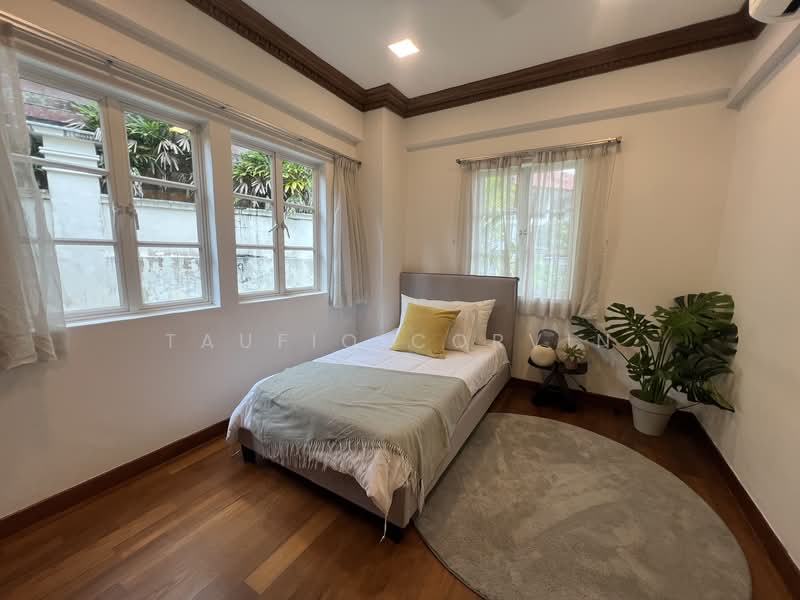 Gentle Villas, , 5 Bedrooms, 4,500 sqft, Detached House For Sale, by Taufiq Corvin, 500115022 - Bedroom - PropertyGuru.com.sg