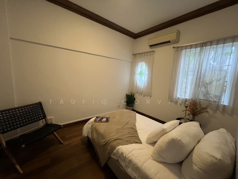 Gentle Villas, , 5 Bedrooms, 4,500 sqft, Detached House For Sale, by Taufiq Corvin, 500115022 - Bedroom - PropertyGuru.com.sg