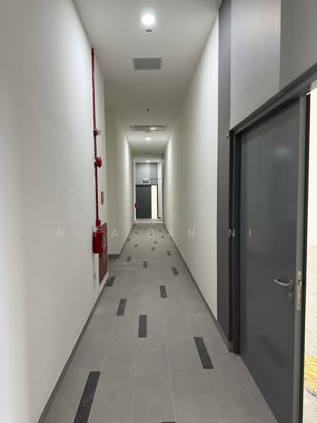 Space 18, 18 Lorong Ampas, 1,787 sqft, Light Industrial (B1) For Sale, by Rita Danani, 500115033 - Corridor - CommercialGuru.com.sg