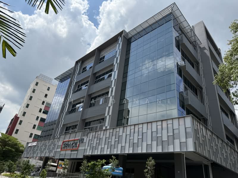 Space 18, 18 Lorong Ampas, 1,787 sqft, Light Industrial (B1) For Sale, by Rita Danani, 500115033 - Exterior - CommercialGuru.com.sg