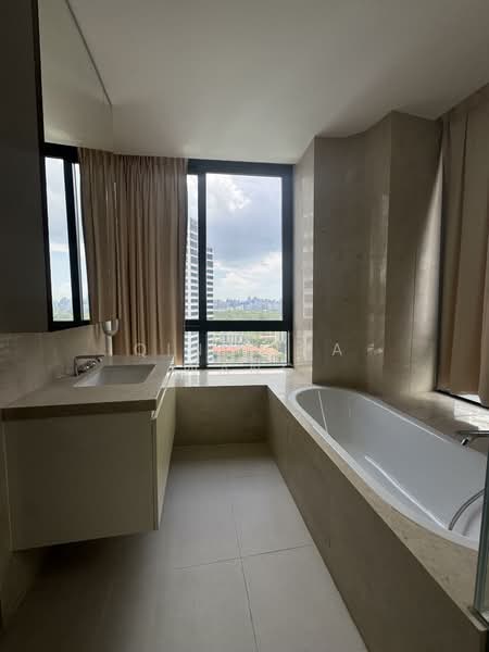 d'Leedon (Former Farrer Court), 15 Leedon Heights, 3 Bedrooms, 1,690 sqft, Condominium For Rent, by Qin Tina Wang, 500115035 - Bathroom - PropertyGuru.com.sg