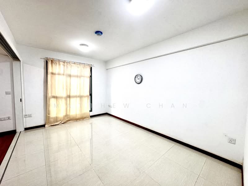Spacious Living & Dining area. 16sqm