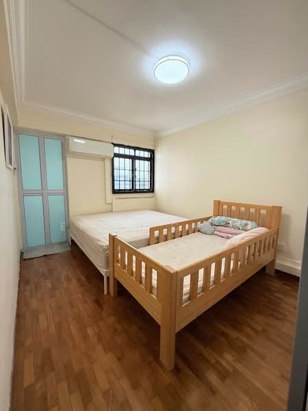 712 Yishun Avenue 5, 712 Yishun Avenue 5, 3 Bedrooms, 1,001 sqft, HDB Flat For Sale, by Ethan Chew, 500115041 - Bedroom - PropertyGuru.com.sg