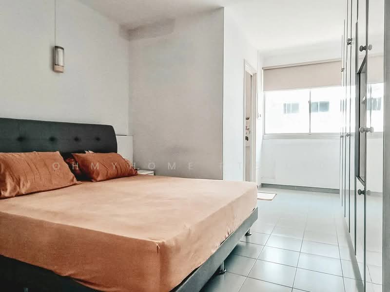 553 Hougang Street 51, 553 Hougang Street 51, 3 Bedrooms, 1,302 sqft, HDB Flat For Sale, by AARON LIM, 500115043 - Bedroom - PropertyGuru.com.sg