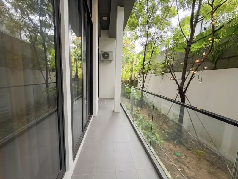 The Enclave Holland, 131 Holland Road, 2 Bedrooms, 721 sqft, Condominium For Sale, by Belle Yip, 500115049 - Balcony - PropertyGuru.com.sg