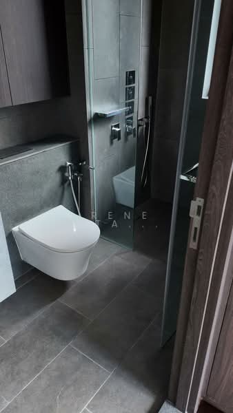 Midtown Modern, 18 Tan Quee Lan Street, 4 Bedrooms, 1,442 sqft, Condominium For Sale, by Irene Zita Wong, 500115054 - Bathroom - PropertyGuru.com.sg