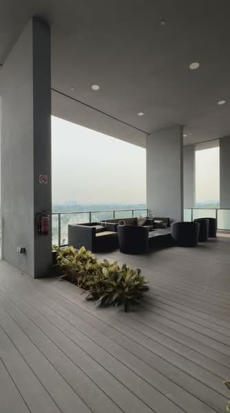 Cube 8, 376 Thomson Road, 2 Bedrooms, 893 sqft, Condominium For Sale, by Joe Ng Xu Hong 黄緒汯, 500115077 - Balcony - PropertyGuru.com.sg