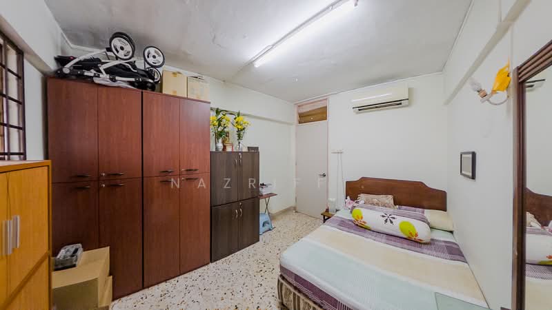 180 Ang Mo Kio Avenue 5, 180 Ang Mo Kio Avenue 5, 2 Bedrooms, 732 sqft, HDB Flat For Sale, by Nazriff ., 500115085 - Bedroom - PropertyGuru.com.sg
