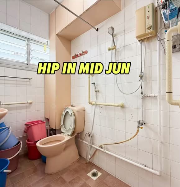 340 Choa Chu Kang Loop, 340 Choa Chu Kang Loop, Room Rental, 150 sqft, HDB Flat For Rent, by Peggy Cheng, 500115092 - Bathroom - PropertyGuru.com.sg