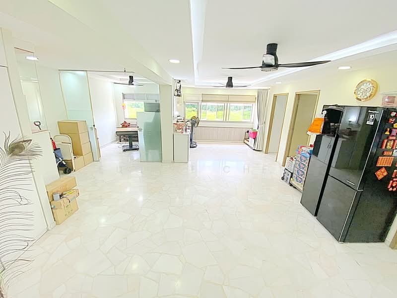 852 Jurong West Street 81, 852 Jurong West Street 81, 4 Bedrooms, 1,378 sqft, HDB Flat For Sale, by Eugene Chen, 500115097 - Living Room - PropertyGuru.com.sg