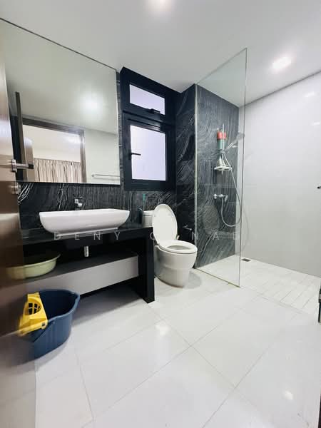 River Isles, Punggol Central, 3 Bedrooms, 1,076 sqft, Condominium For Rent, by Deny Gunady, 500115102 - Bathroom - PropertyGuru.com.sg