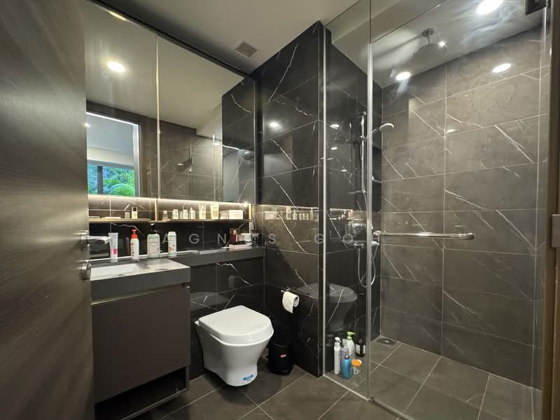 The Florence Residences, 85 Hougang Avenue 2, 2 Bedrooms, 667 sqft, Condominium For Rent, by Agnes Goh, 500115123 - Bathroom - PropertyGuru.com.sg