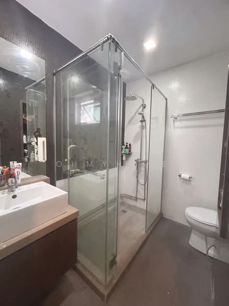 121 Bukit Batok Central, 121 Bukit Batok Central, 4 Bedrooms, 1,615 sqft, HDB Flat For Sale, by OHMYHOME PTE LTD, 500115126 - Bathroom - PropertyGuru.com.sg