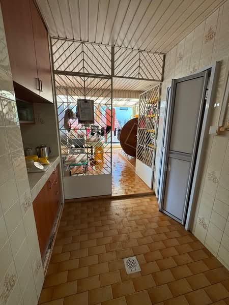 Peakview Estate, Peakville Avenue, 5 Bedrooms, 2,860 sqft, Corner Terrace For Sale, by Jason Koh, 500115127 - PropertyGuru.com.sg