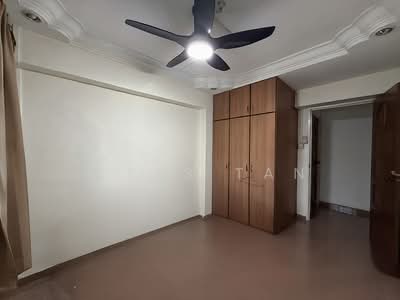 For Rent - 575 Woodlands Glen