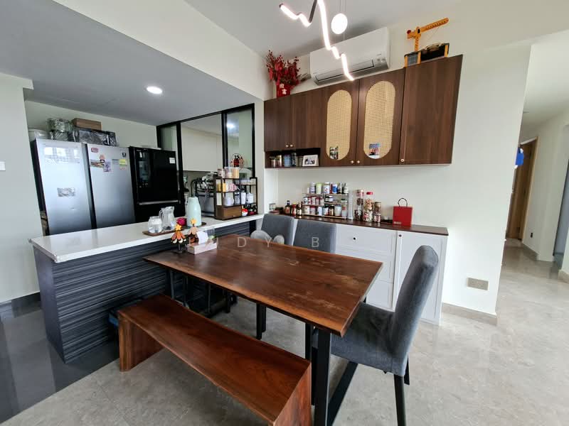 Lakeholmz, 82 Corporation Road, 4 Bedrooms, 2,142 sqft, Condominium For Rent, by Judy Bai, 500115163 - Dining - PropertyGuru.com.sg