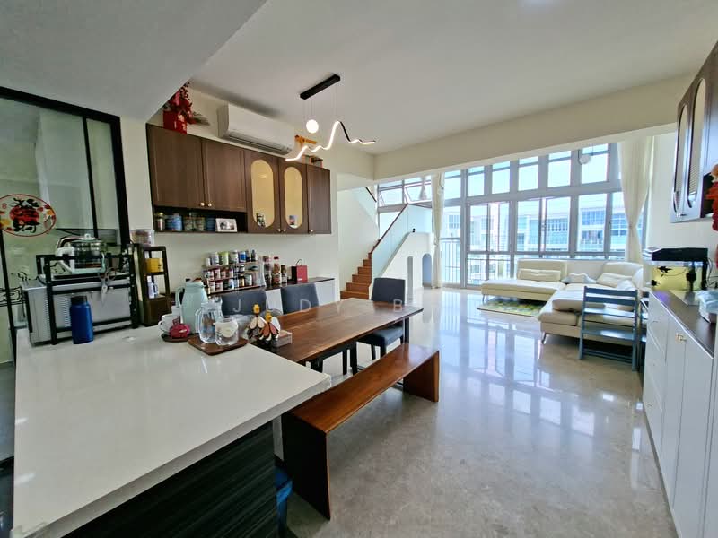 Lakeholmz, 82 Corporation Road, 4 Bedrooms, 2,142 sqft, Condominium For Rent, by Judy Bai, 500115163 - Living Room - PropertyGuru.com.sg