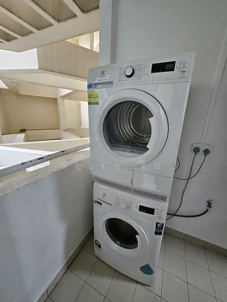 Simsville, 2 Geylang East Avenue 2, Room Rental, 300 sqft, Condominium For Rent, by Helen Xu, 500115169 - Interior - PropertyGuru.com.sg