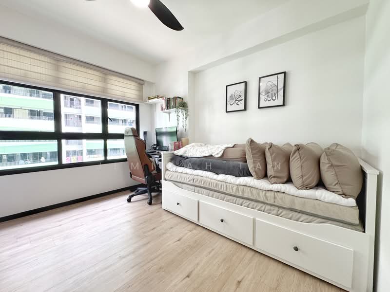 604A Tampines Avenue 9, 604A Tampines Avenue 9, 3 Bedrooms, 990 sqft, HDB Flat For Sale, by Jemimah Tan, 500115170 - Bedroom - PropertyGuru.com.sg