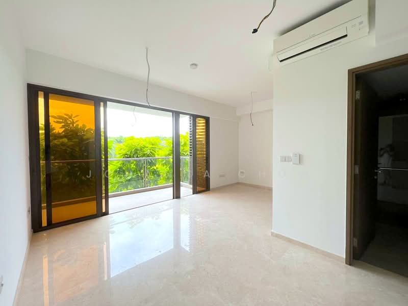 Seaside Residences, 10 Siglap Link, Studio, 560 sqft, Apartment For Rent, by Johanna Chow, 500115174 - Balcony - PropertyGuru.com.sg