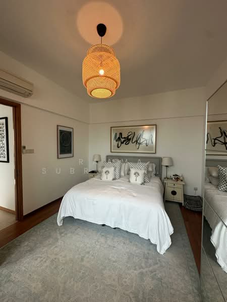 For Sale - 4 Bedroom Freehold condo at Mount Sinai below $1500psf