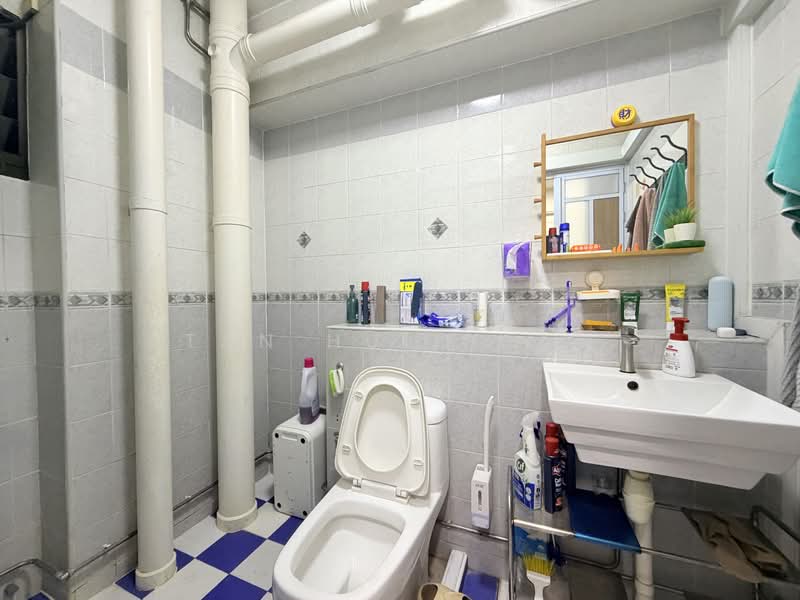 657A Jurong West Street 65, 657A Jurong West Street 65, 3 Bedrooms, 979 sqft, HDB Flat For Sale, by Tan Hui Shan, 500115197 - Bathroom - PropertyGuru.com.sg