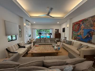 For Rent - Conveniently located. Lush greenery with courtyard