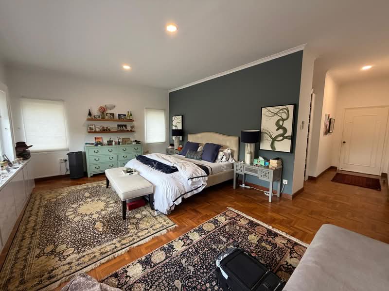 Conveniently located. Lush greenery with courtyard, Sixth Avenue. Lim Tai See, Coronation road, 6 Bedrooms, 6,000 sqft, Bungalow House For Rent, by Joyce Sim, 500115211 - Bedroom - PropertyGuru.com.sg