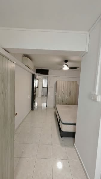 445 Hougang Avenue 8, 445 Hougang Avenue 8, 3 Bedrooms, 1,130 sqft, HDB Flat For Rent, by Mrs Roshan, 500115216 - Bedroom - PropertyGuru.com.sg