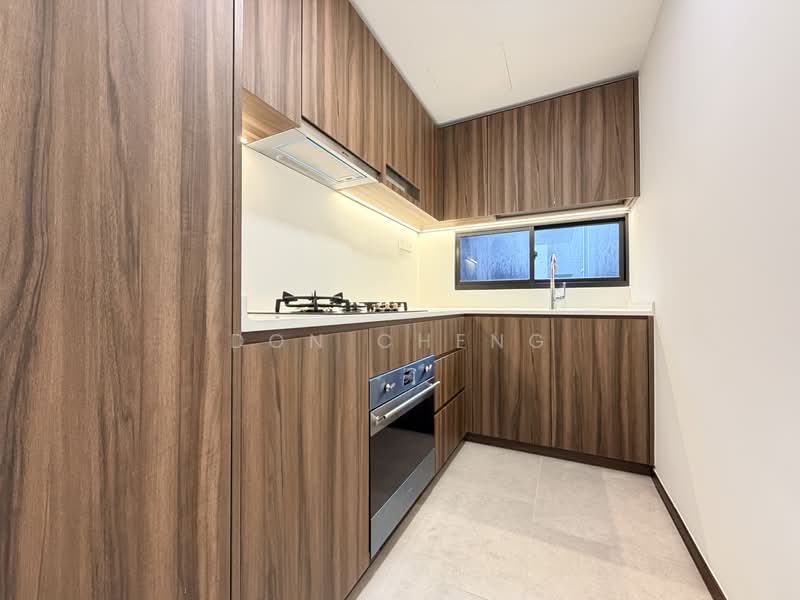 Cheap, move in condition, no extension, unblock landed and nature view, MRT and mall below, , 4 Bedrooms, 990 sqft, Condominium For Sale, by Don Cheng, 500115221 - Kitchen - PropertyGuru.com.sg