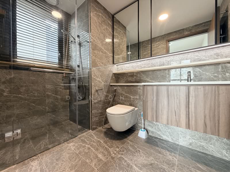 Cheap, move in condition, no extension, unblock landed and nature view, MRT and mall below, , 4 Bedrooms, 990 sqft, Condominium For Sale, by Don Cheng, 500115221 - PropertyGuru.com.sg