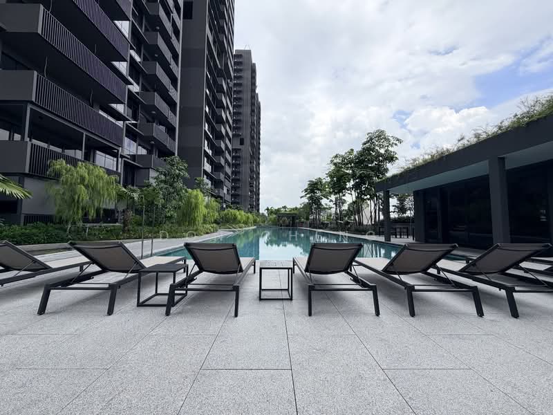 Cheap, move in condition, no extension, unblock landed and nature view, MRT and mall below, , 4 Bedrooms, 990 sqft, Condominium For Sale, by Don Cheng, 500115221 - Exterior - PropertyGuru.com.sg