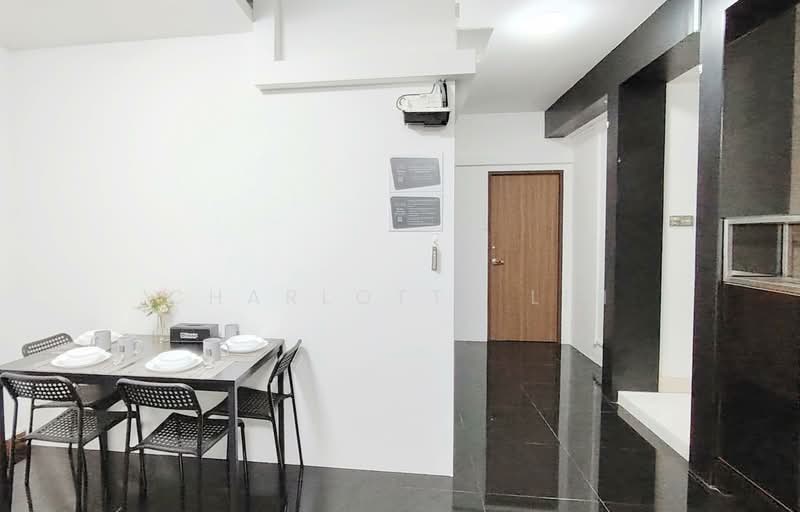 Parc Oasis, 49 Jurong East Avenue 1, Room Rental, 100 sqft, Condominium For Rent, by Charlotte Lin, 500115231 - Dining Room - PropertyGuru.com.sg