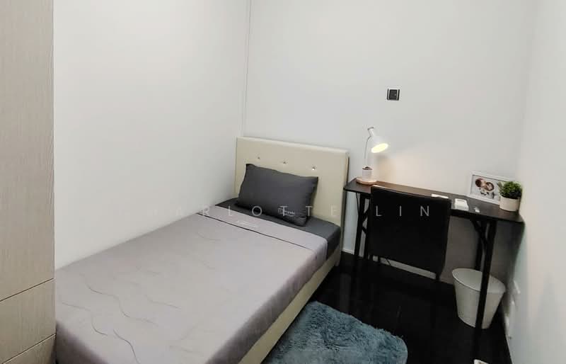 Parc Oasis, 49 Jurong East Avenue 1, Room Rental, 100 sqft, Condominium For Rent, by Charlotte Lin, 500115231 - Room 1 - PropertyGuru.com.sg