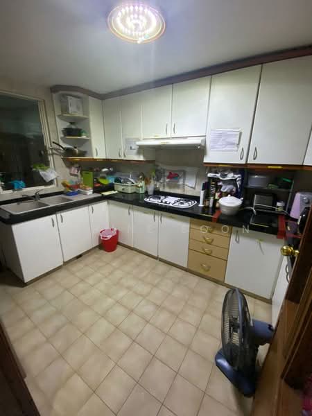 32 Penhas Road, 32 Penhas Road, Room Rental, 200 sqft, Apartment For Rent, by Karine Soon, 500115235 - Kitchen - PropertyGuru.com.sg