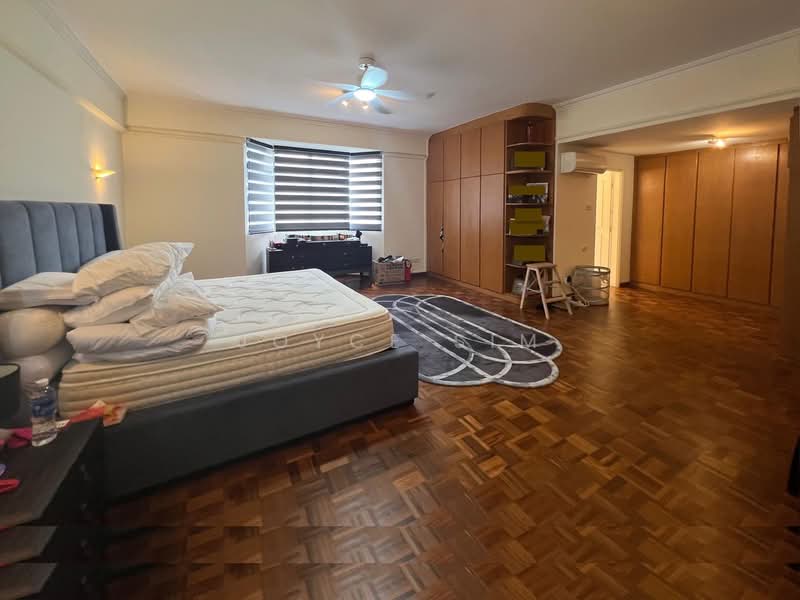 Renovated, Tastefully done up house, 1km to Nanyang Primary School, Duchness Avenue, coronation road, Kingsmead, Kings road, 4 Bedrooms, 4,000 sqft, Detached House For Rent, by Joyce Sim, 500115243 - Bedroom - PropertyGuru.com.sg