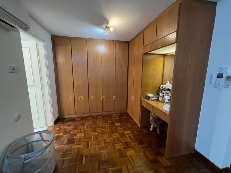 Renovated, Tastefully done up house, 1km to Nanyang Primary School, Duchness Avenue, coronation road, Kingsmead, Kings road, 4 Bedrooms, 4,000 sqft, Detached House For Rent, by Joyce Sim, 500115243 - Bedroom - PropertyGuru.com.sg