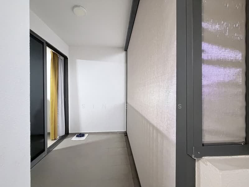 Stratum, 90 Elias Road, 2 Bedrooms, 764 sqft, Condominium For Rent, by Kesinee Kess, 500115251 - Balcony - PropertyGuru.com.sg