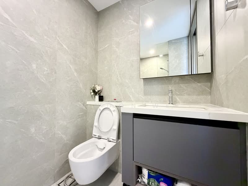 One-North Eden, 8 Slim Barracks Rise, 2 Bedrooms, 786 sqft, Condominium For Sale, by Brandon Wee, 500115278 - Bathroom - PropertyGuru.com.sg