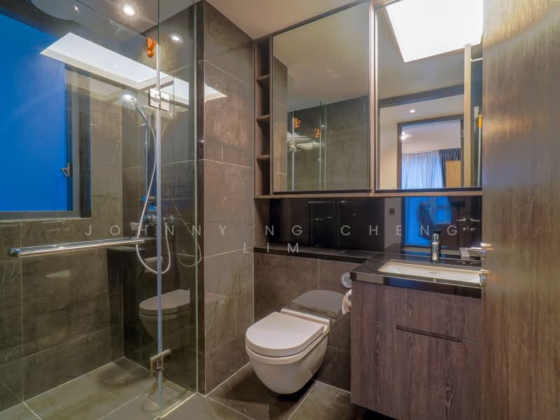 The M, 30 Middle Road, 2 Bedrooms, 667 sqft, Condominium For Sale, by Johnny Ng Cheng Lim, 500115281 - Bathroom - PropertyGuru.com.sg