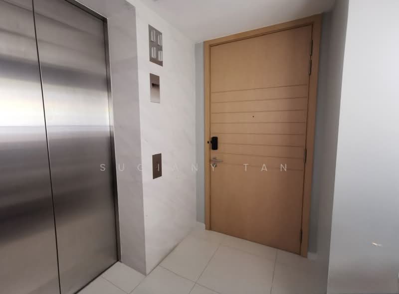 One Shenton, 1 Shenton Way, 3 Bedrooms, 1,593 sqft, Condominium For Sale, by Sugiany Tan, 500115283 - Corridor - PropertyGuru.com.sg
